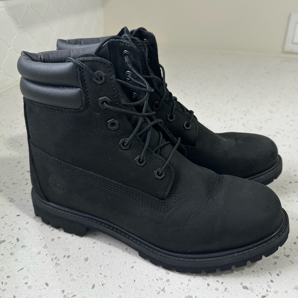 Timberland Black Waterville 6IN Waterproof Boot A15QY Women’s size 9 CLEAN! - Picture 2 of 5